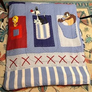 Warner Bros Looney Tunes Vintage Twin Comforter made in Canada.